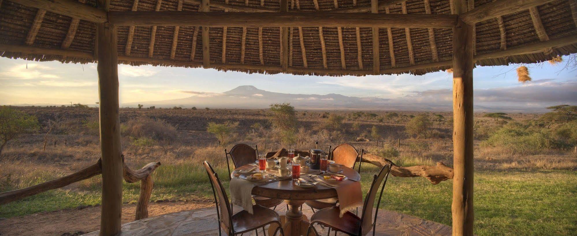 Hotel Elewana Tortilis Camp Amboseli Esterno foto